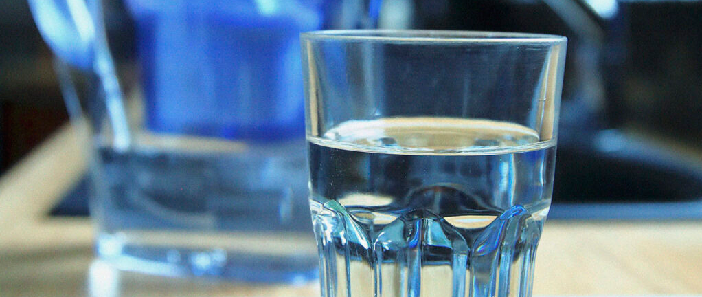 Why RO water is slightly acidic and does it really matter?